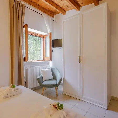 度假居 Trullo Quattro Carrini Con Piscina 切列梅萨皮卡