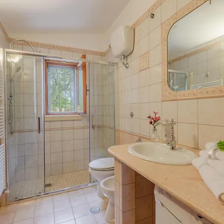 Trullo Quattro Carrini Con Piscina 度假居